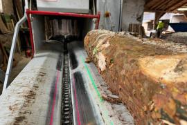 Serra p/ Formar Madeira Esquadrejada TD-500 KB |  Máquinas-Ferramentas p/ Serrar | Maquinaria para madeiras | Drekos Made s.r.o